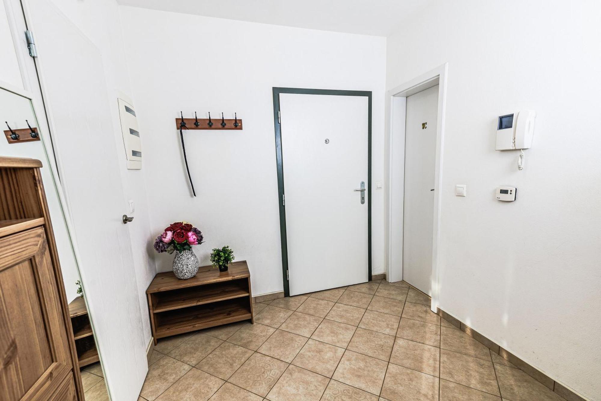 Sunny Apartment With Amazing Terrace On The 13Th Floor Near City Center Bratysława Zewnętrze zdjęcie